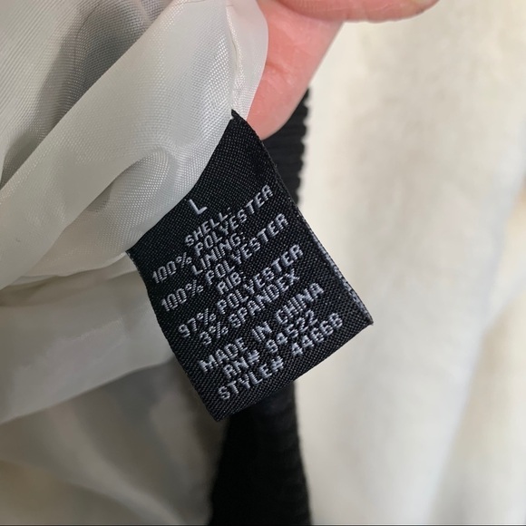 Say What? Women’s Fuzzy coat size Large - Picture 4 of 5